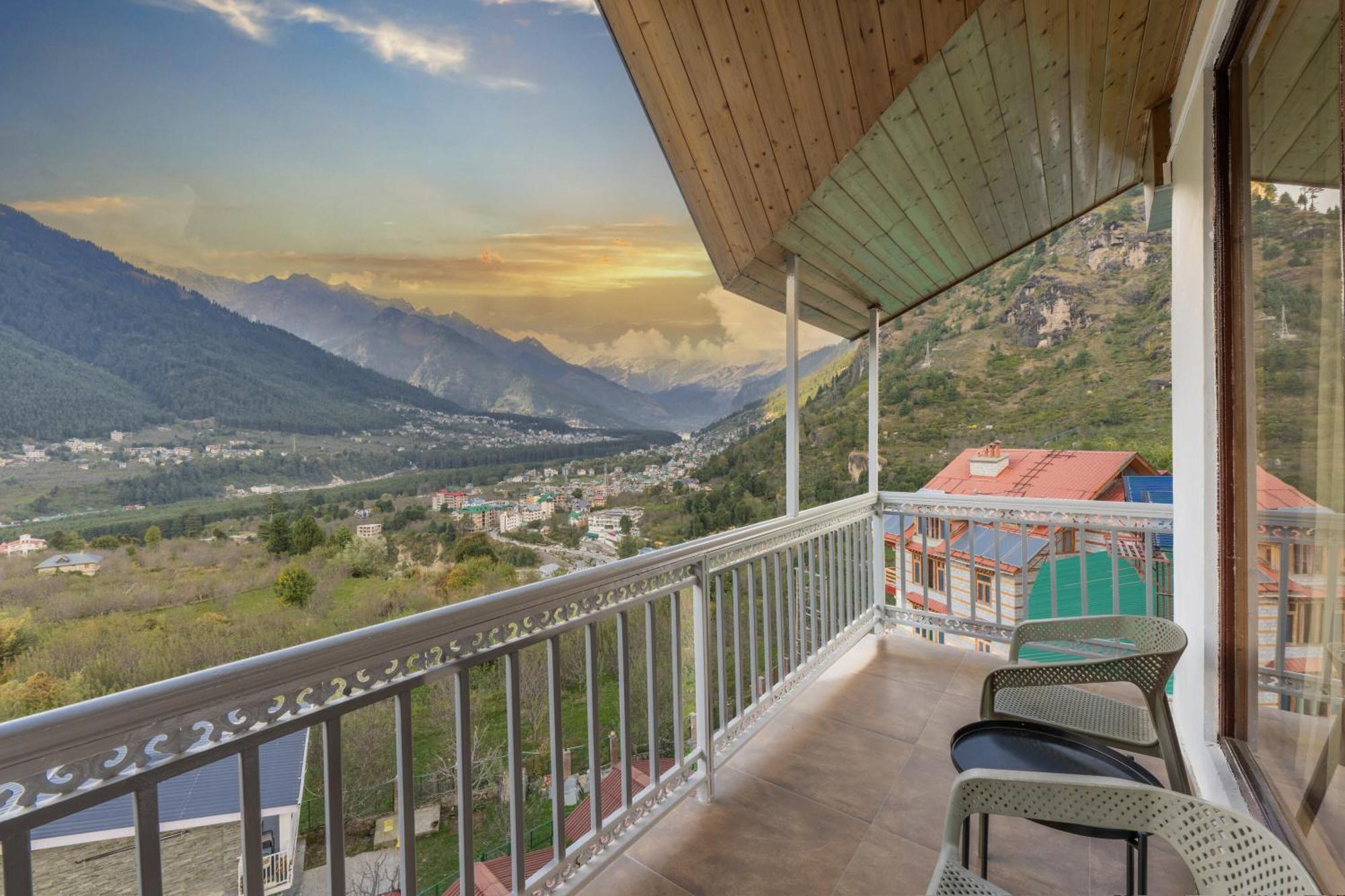 Echor Himalayan Heights Manali Hotel Exterior photo