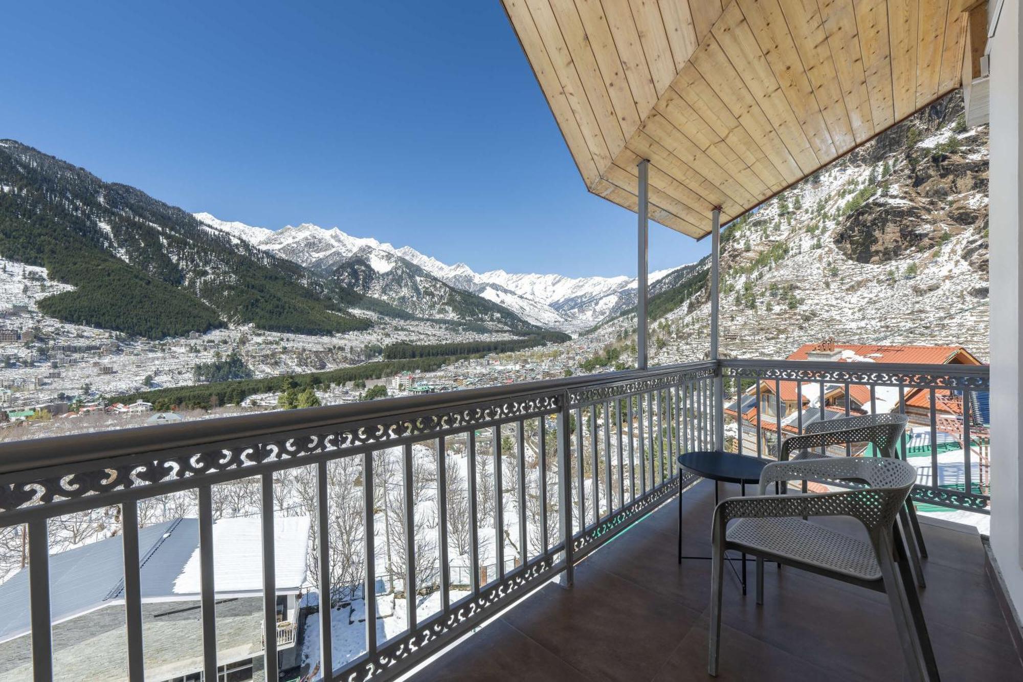 Echor Himalayan Heights Manali Hotel Exterior photo